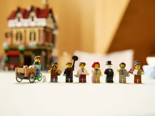 Hoekpand in tudorstijl LEGO-set afbeelding 3