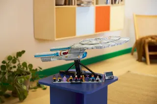 Star Trek: U. S.S. Enterprise NCC-1701-D LEGO-set afbeelding 18