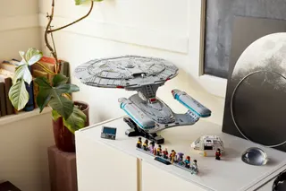 Star Trek: U. S.S. Enterprise NCC-1701-D LEGO-set afbeelding 24