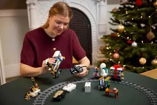 Feestelijke kersttrein LEGO-set afbeelding 8