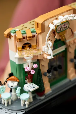 Frans café LEGO-set afbeelding 3