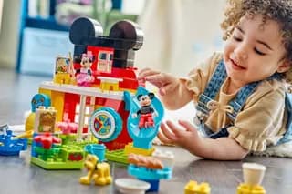 Mickey Mouse clubhuis met Minnie en Pluto LEGO-set afbeelding 6