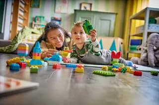 Kleurrijke creatieve doos LEGO-set afbeelding 9