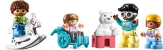 Life At The Day-Care Center LEGO-set afbeelding 2