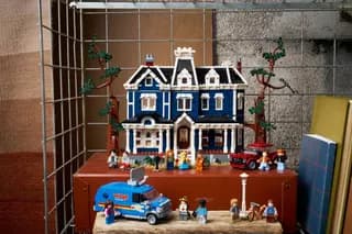 Stranger Things: Het huis van de familie Creel LEGO-set afbeelding 17