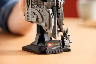 The Lord of the Rings: de helm van Sauron LEGO-set afbeelding 7