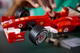 Ferrari F2004 en Michael Schumacher LEGO-set afbeelding 11