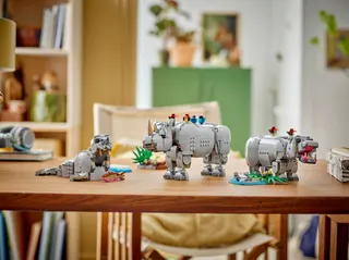 Wilde dieren: machtige neushoorn met vogels LEGO-set afbeelding 7