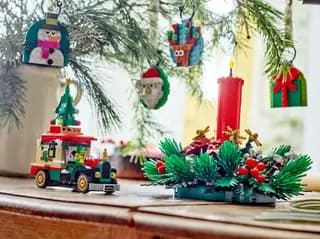 Santa's Delivery Truck LEGO-set afbeelding 2