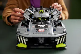 Peugeot 9X8 Le Mans Hybrid Hypercar LEGO-set afbeelding 6