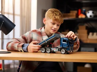 Vrachtwagen met kiepfunctie LEGO-set afbeelding 2