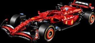 Ferrari SF-24 F1 auto LEGO-set