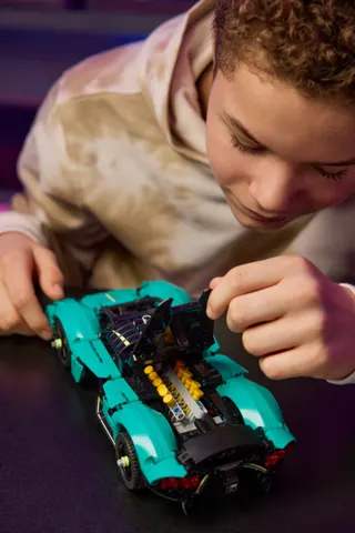 Aston Martin Valkyrie LEGO-set afbeelding 7