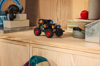 Monster Jam Grave Digger vuur en ijs LEGO-set afbeelding 9