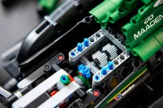 Aston Martin Aramco AMR25 F1 auto LEGO-set afbeelding 6