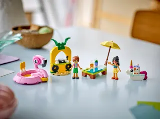 Zwembadfeestje met flamingo en eenhoorn LEGO-set afbeelding 8