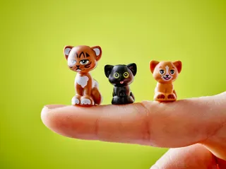 Kattenverjaardagsfeestje en boomhut LEGO-set afbeelding 6