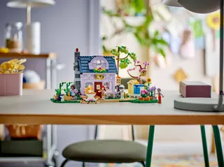 Beekeepers' House and Flower Garden LEGO-set afbeelding 10
