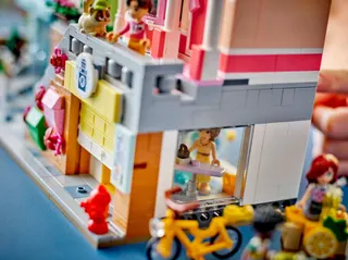 Heartlake City appartementen en winkels LEGO-set afbeelding 8