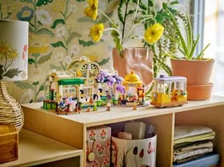Plantencafé en bloemenwinkel LEGO-set afbeelding 9
