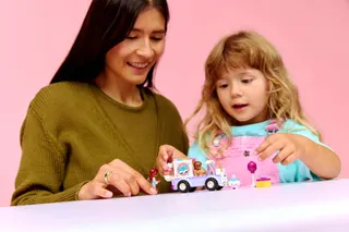 Eenhoorn taartenbezorgauto LEGO-set afbeelding 6