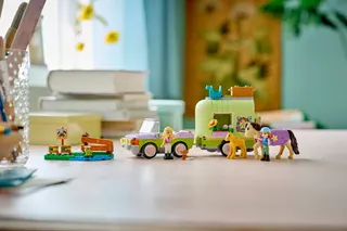Trailer met paard en veulen LEGO-set afbeelding 9