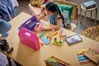 Creatieve poppenhuiskoffer LEGO-set afbeelding 6