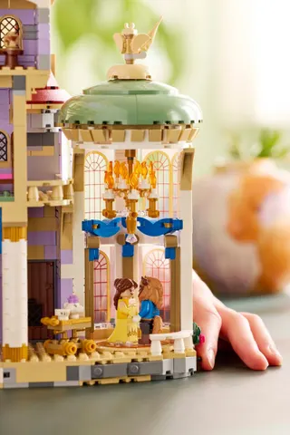 Belle en het Beest kasteel LEGO-set afbeelding 5