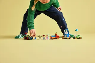 Toy Story feesttrein en RC auto LEGO-set afbeelding 8