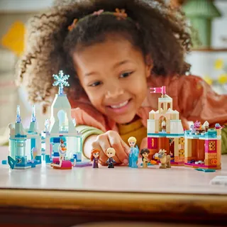 Mini kasteel van Arendelle en Elsa's ijspaleis LEGO-set afbeelding 7