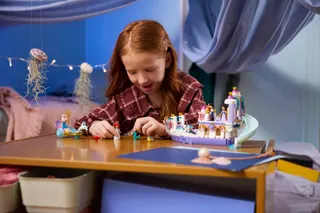 Ariëls koninklijke trouwboot LEGO-set afbeelding 9