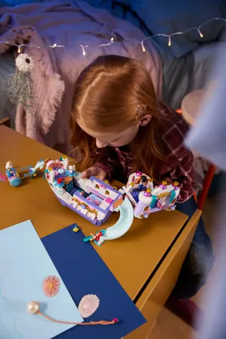 Ariëls koninklijke trouwboot LEGO-set afbeelding 10