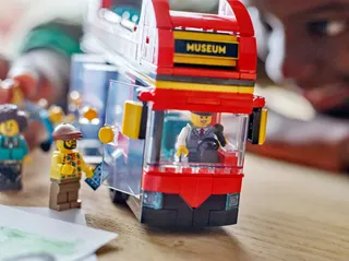 Toeristische rode dubbeldekker LEGO-set afbeelding 8