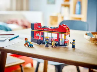 Toeristische rode dubbeldekker LEGO-set afbeelding 9