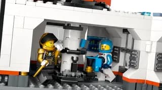 Space Base and Rocket Launchpad LEGO-set afbeelding 7