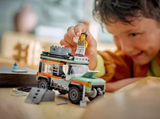 4x4 terreinwagen voor in de bergen LEGO-set afbeelding 8