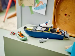Achtervolging met politieboot LEGO-set afbeelding 8