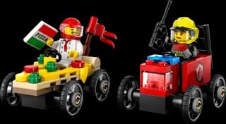 Pizza vs. Fire Truck Race Car Pack LEGO-set