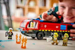 Luchthaven brandweertruck LEGO-set afbeelding 9