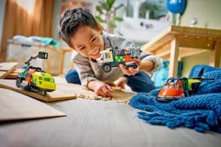 Vliegtuig, servicewagen en hovercraft remix LEGO-set afbeelding 9