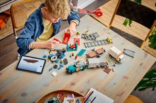 Containertrein met kraan en vrachtwagen LEGO-set afbeelding 7