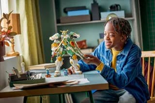 15-jarig jubileum: Lloyds reusachtige mecha LEGO-set afbeelding 12