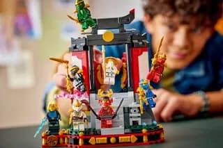 15-jarig jubileum: Display met ninjapersonages LEGO-set afbeelding 7