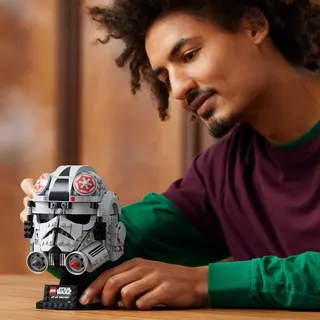 AT-AT bestuurdershelm LEGO-set afbeelding 3