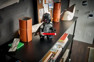 Grote minifiguur van Darth Vader LEGO-set afbeelding 9