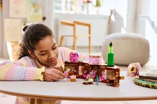 Glinda & Elphaba's Dormitory LEGO-set afbeelding 7