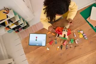 Glinda en Elphaba bezoeken Munchkinland LEGO-set afbeelding 6