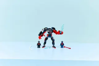 Miles Morales mecha vs. Spider-Man 2099 LEGO-set afbeelding 8