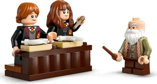 Kasteel Zweinstein: toverspreukenles LEGO-set afbeelding 3