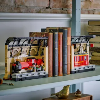 Boekensteun: De Zweinstein Express LEGO-set afbeelding 8